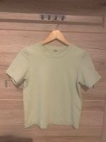 Arket T-Shirt 34/XS grün Baumwolle Düsseldorf - Eller Vorschau