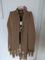 Beige Strickjacke mit Fransen von Escada in Gr. M Kr. München - Hohenschäftlarn Vorschau