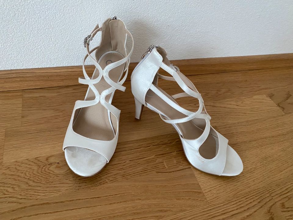 Tolle hübsche Brautschuhe Riemchenpumps Hochzeit Perlmutt Glanz in Ellwangen (Jagst)