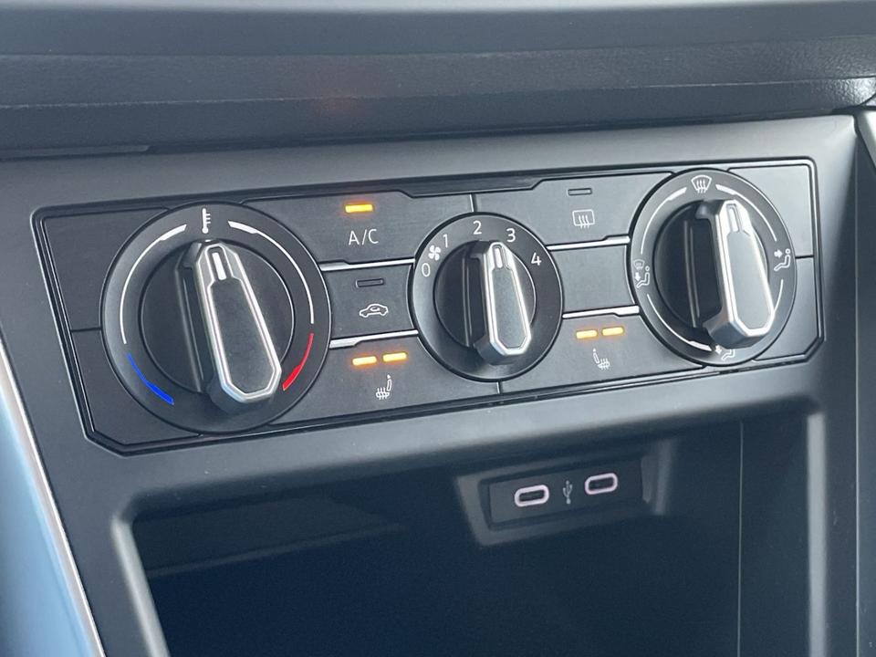 Volkswagen Taigo 1.0 TSI Life Kamera/LED/Sitzhzg/App-Connec in Crailsheim