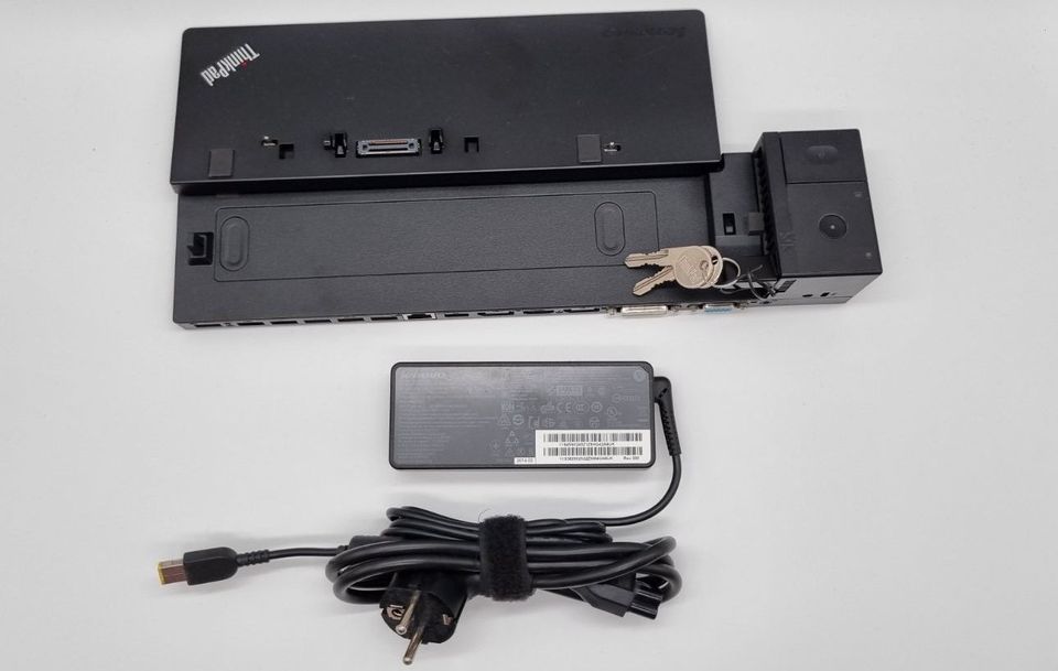 Lenovo Ultradock 40A2 mit 90W Netzteil für Lenovo ThinkPad's in Müncheberg