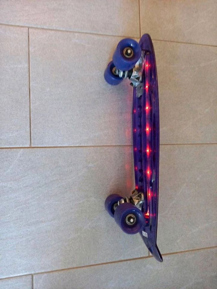 Pennyboard Urban x mit LED u. Farbwechsel + kleines Skateboard * in Senden