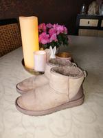 UGG Boots Classic Mini metallic rosa Gr. 39 Nordrhein-Westfalen - Warstein Vorschau