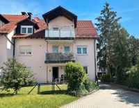 Exklusives Wohnen in Burglengenfeld: Moderne Erdgeschosswohnung mit Gartenanteil und 2 Garagen Bayern - Burglengenfeld Vorschau