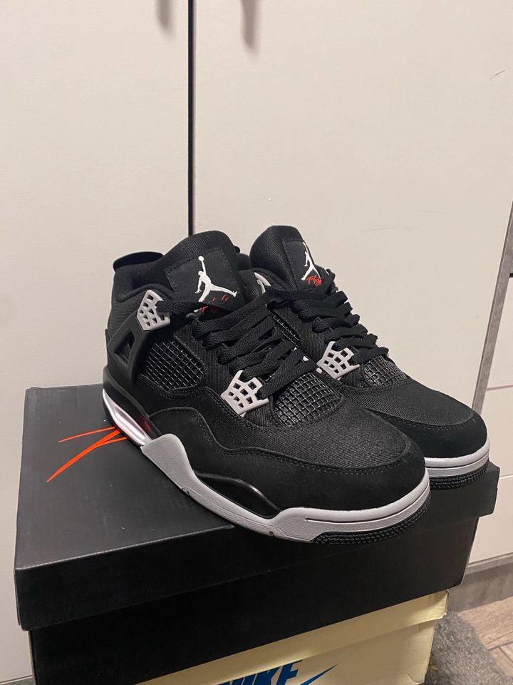 Jordan 4 Black Canvas Größe: 45 in Bad Hersfeld