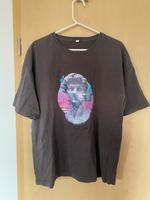 Graues T-Shirt mit Statuen Aufdruck Print bunt Baden-Württemberg - Oberderdingen Vorschau