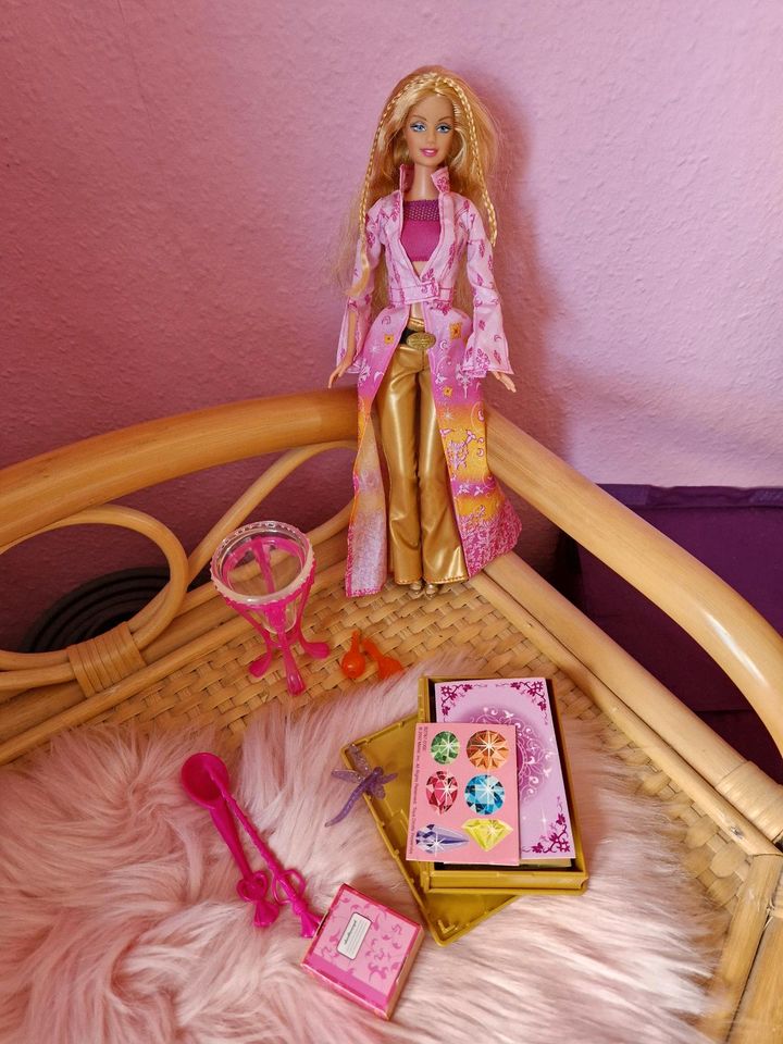 Secret Spells Barbie, Charm girl, Zauberin, Magierin, top Zustand in Lübeck