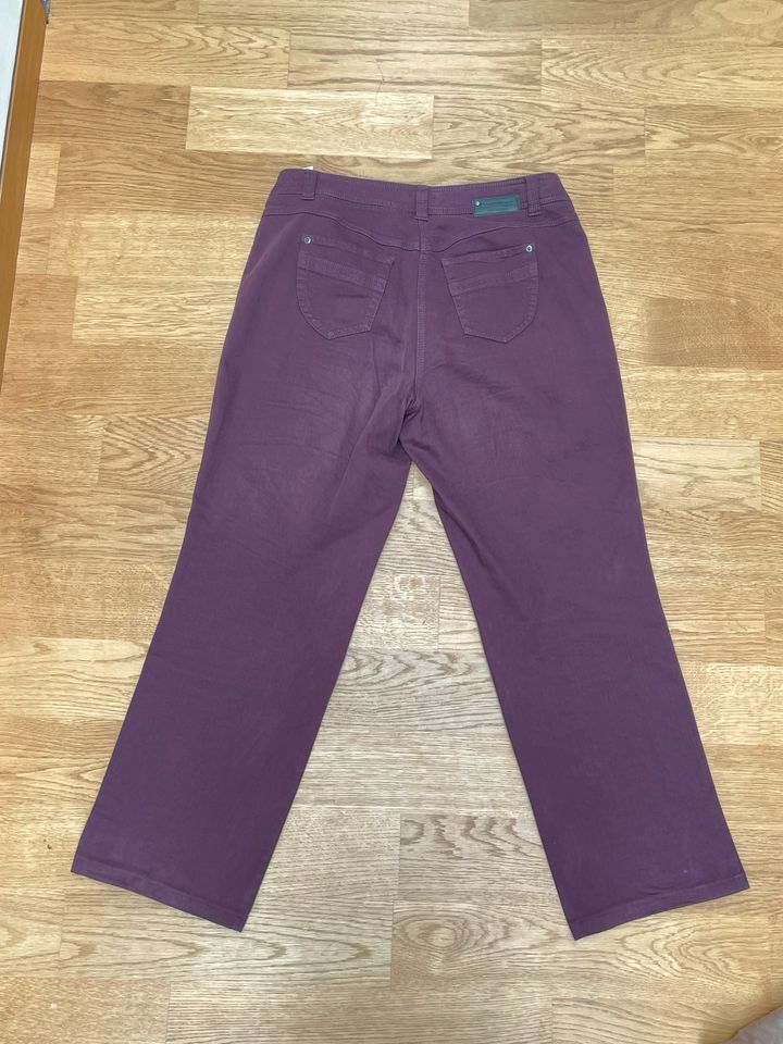 Gerry Weber Jeans Hose Bordeaux lila farben danny 42 in Goch