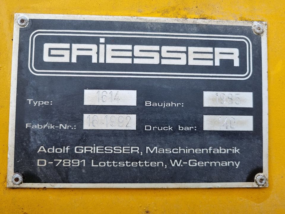 Rückewagen Eigenbau mit Kran Griesser in Rosenheim