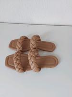 Stradivarius Sandale Camel 39 Kunstleder schmale Passform Obervieland - Habenhausen Vorschau