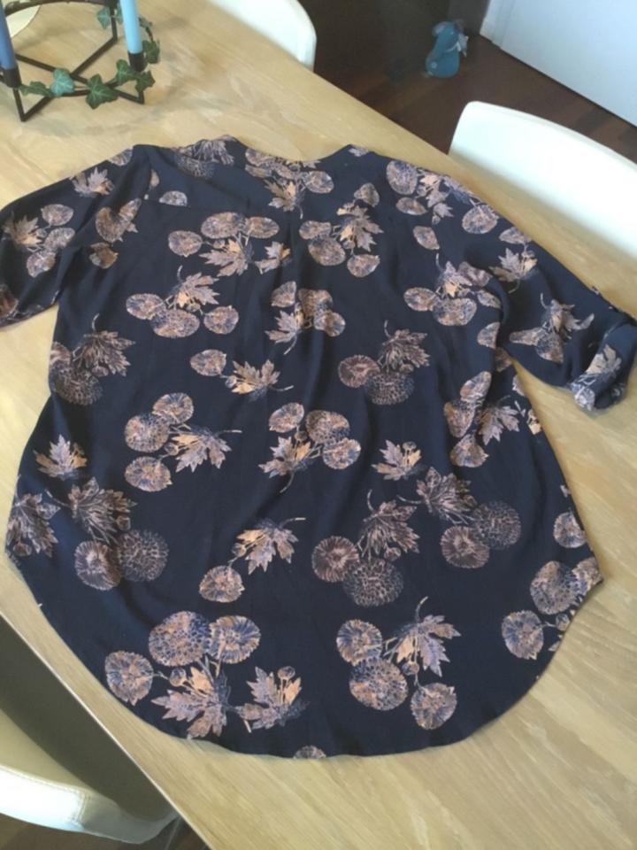 ⭐️ lange Bluse Samya Gr. 46 in Lübeck