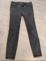 Schwarze Jeans von Review in Größe 27 Nordrhein-Westfalen - Erftstadt Vorschau