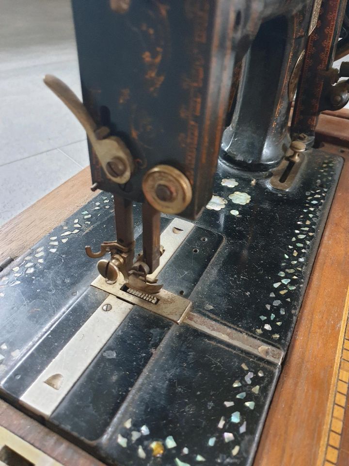 antike GRITZNER Nähmaschine, mit Handkurbel in Birkenfeld