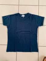 T-Shirt Tommy Hilfiger Gr. 152 gut Nordrhein-Westfalen - Oerlinghausen Vorschau