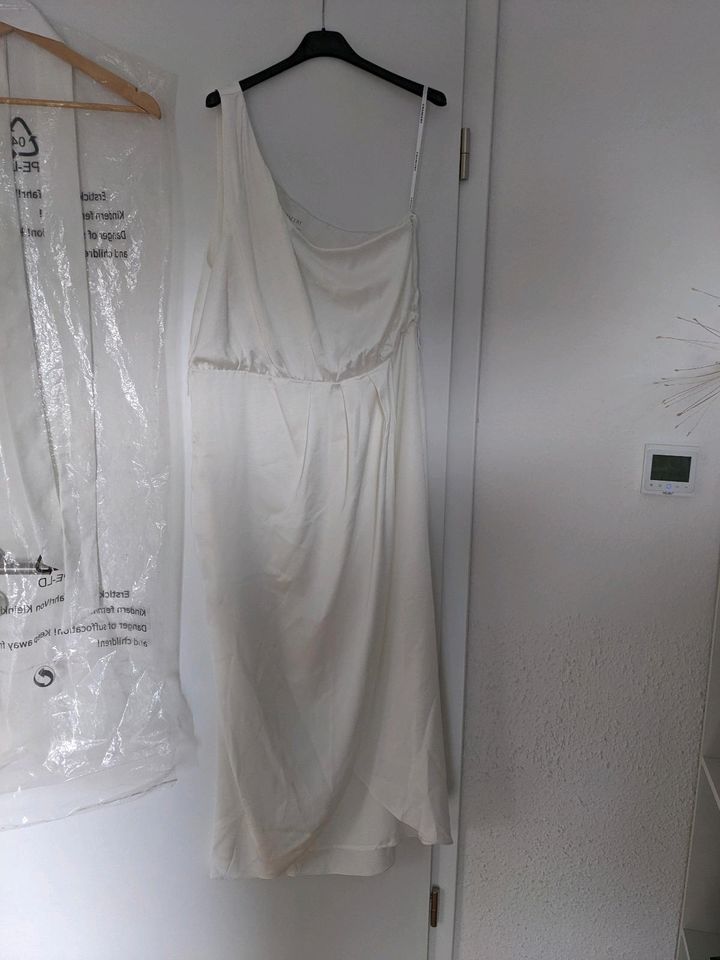 Weißes one Shoulder Kleid für Hochzeit, Party, Taufe etc. in Burgkunstadt