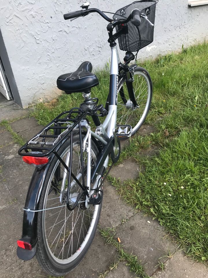 Frauen Fahrrad in Arnsberg