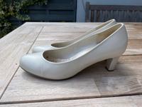 Gabor Pumps weiß Gr.38,5 zur Hochzeit getragen Niedersachsen - Buchholz in der Nordheide Vorschau