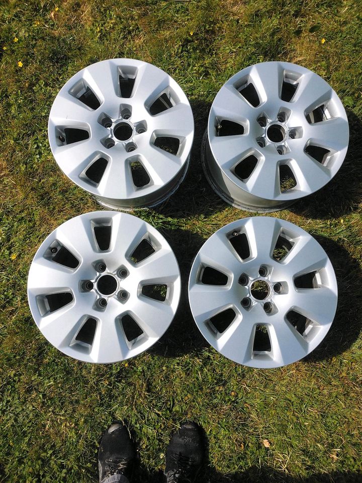 Alufelgen Audi 7.5x16 ET37 4G0601025 in Uedem