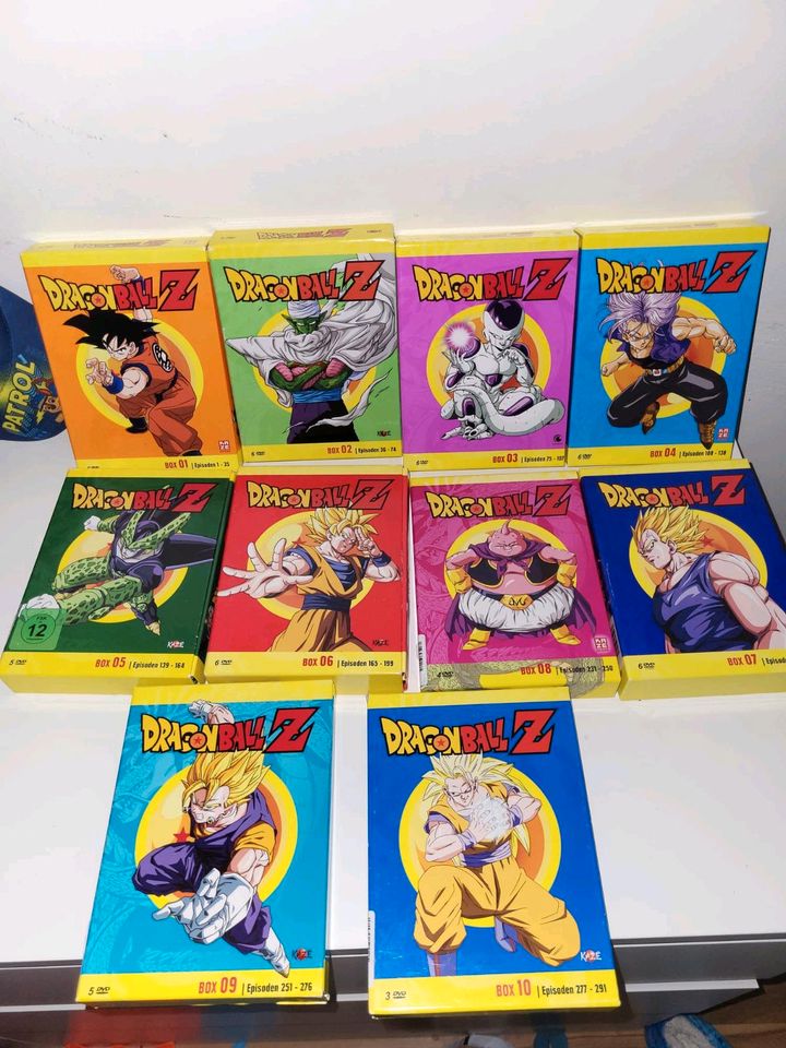 Dragonball Z komplett 1-10 sammel boxsen so gut wie neu in Köln