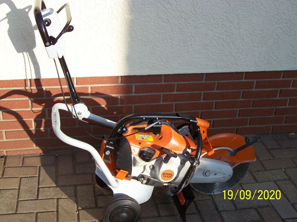 Stihl TS 420 Steinschneider Plattenheber Winkelschleifer mieten in Kirchheim