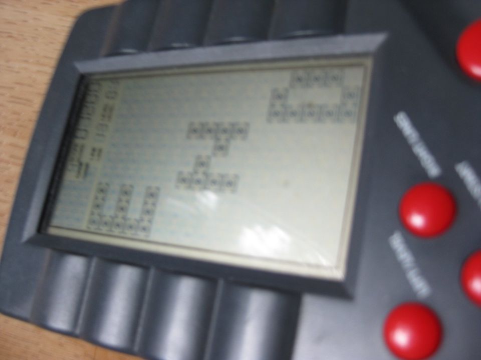 Tetris Handheld Konsole 1990er voll funktionsfähig TOP RETRO in Heidenau