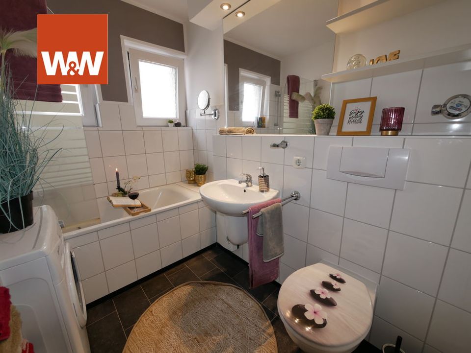 Schöne 2,5 Zimmer Wohnung mit großer Loggia im beliebten Krefeld-Hüls! in Krefeld