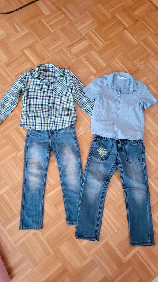 Tolles Jungen Set Hemden Jeans Hosen 122 Top Zustand in Burgkirchen