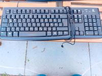 Verschiedene PC Tastaturen Logitech und Dell Pro 5 € Bayern - Petersaurach Vorschau