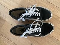 Vans oldschool Wildleder Platform Sneaker 38 schwarz klassiker Bayern - Schweinfurt Vorschau