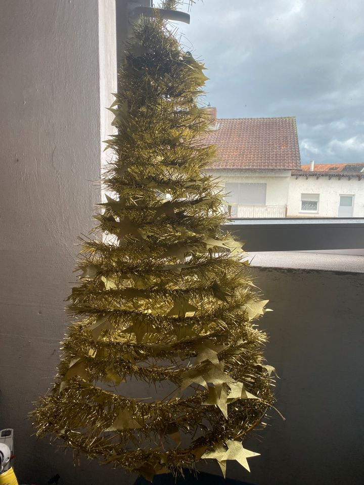 Goldener  Weihnachtsbaum zum zusammen legen siehe Bilder in Rheinzabern
