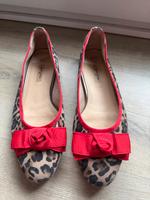 Ballerinas Leo mit Schleife Nürnberg (Mittelfr) - Röthenbach b Schweinau Vorschau