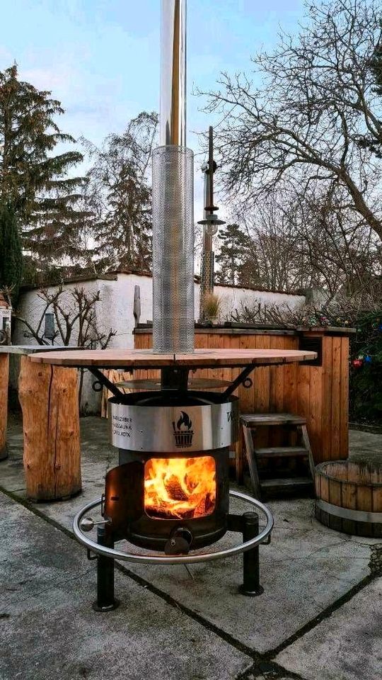 ♨️ Terrassenofen Feuertonne Feuerschale Terrasse Stehtisch Kamin Gastro Outdoor Grill Terrassenheizer Badezuber Hottub und Fasssauna Party perfekt für Vermietung und Grillkota Brennholz Holz Garten in Erfurt