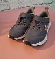 Nike Turnschuhe Mädchen Gr 33 Top! Bayern - Ergolding Vorschau