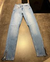 ONLY Jeans Hose NEU XS 32 hellblau Blue Jeans Hessen - Wehretal Vorschau