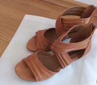 Sandalen hellbraun 39,5 Sachsen - Eibau Vorschau
