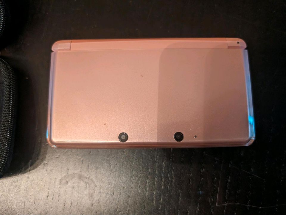 Nintendo 3 DS rosa voll funktionsfähig in Hamburg