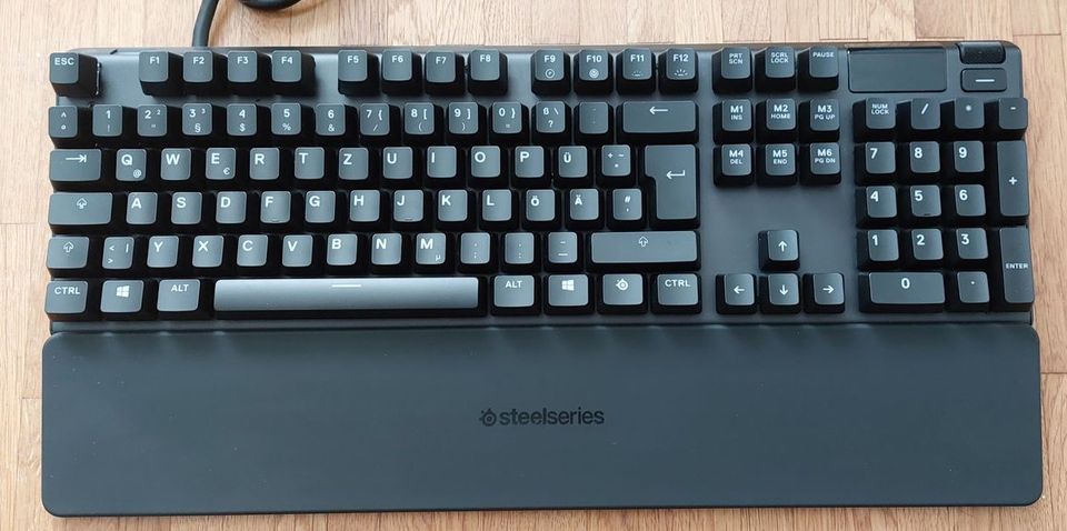 Tastatur Steelseries Apex 7 (blue switches) in München