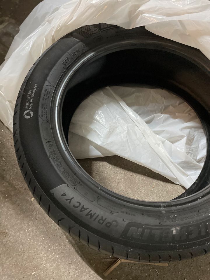 4x Reifen Michelin Primacy 195/55 R16 91T kaum genutzt in Hamburg