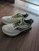 Saucony Hurricane 24 Laufschuhe Joggingschuhe Bayern - Weißenhorn Vorschau