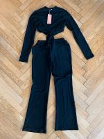 SHEIN SXY Set aus Top mit gekreuztem Schnitt und Hose Schwarz NEU Berlin - Neukölln Vorschau