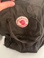 Fjallraven Känken Rucksack 16 Liter in grau Berlin - Neukölln Vorschau