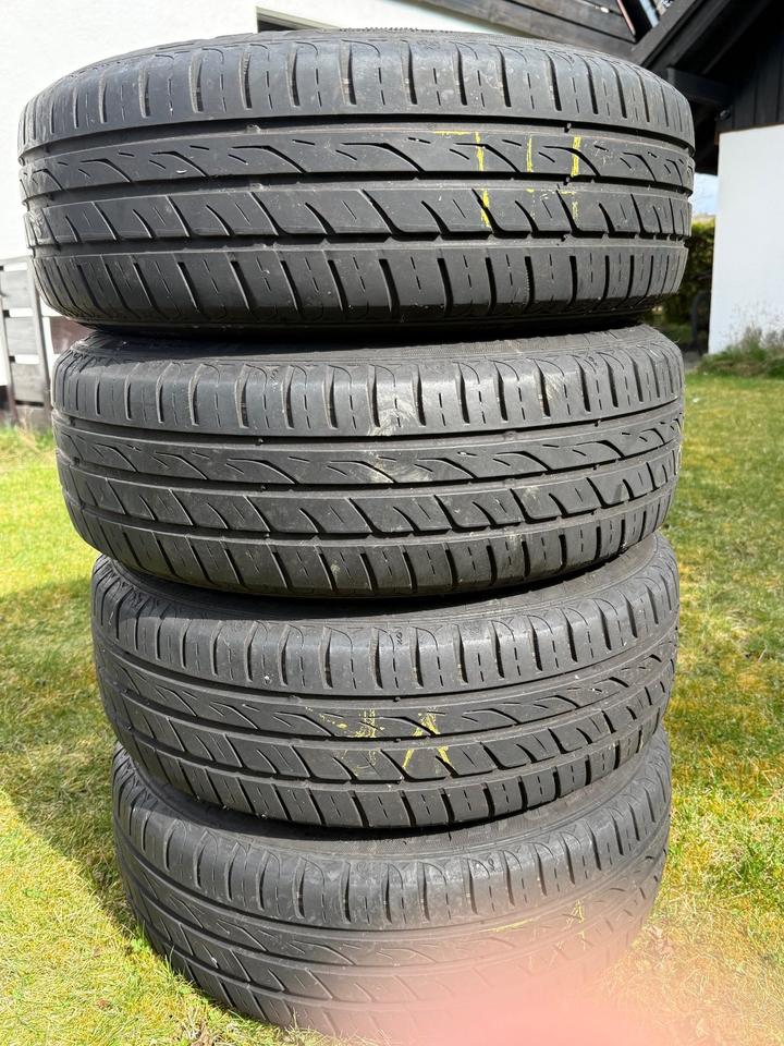 Satz Sommerreifen auf Stahlfelge, 195/65 R15, Renault Megane 2 in Konradsreuth