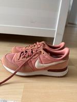 Nike Damenschuh Größe 41 Hessen - Langgöns Vorschau