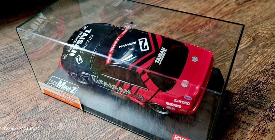 Kyosho Mini Z Nissan Skyline R32 in Lichtenstein