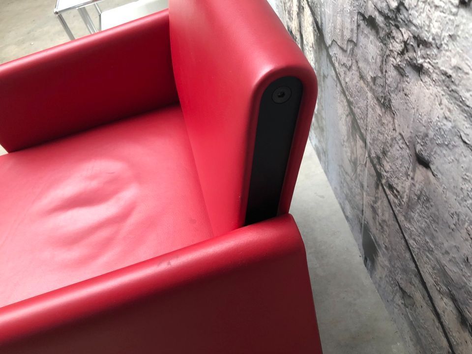 MERITALIA Giulietta Sessel Lounge Chair Stuhl Ledersessel rot in Stuttgart