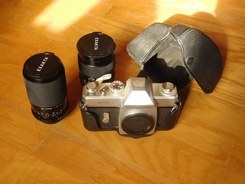 Spiegelreflex-Kamera mamiya/sekor 1000 DTL mit 2 Zoom-Objektiven in Kümmersbruck