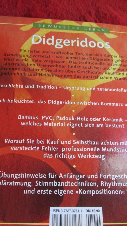 Didgeridoo gebraucht handgearbeitet +2 Bücher neu in Wasserburg am Inn