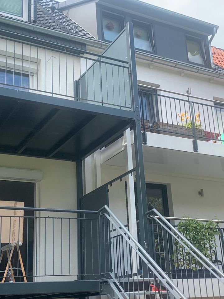 Balkonbau Anbaubalkon Vorstellbalkon Stahlbalkone mit Statik in Bremen