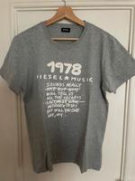 Diesel T-Shirt Nordrhein-Westfalen - Kreuztal Vorschau