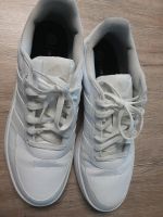 Sneaker Adidas,  Gr. 45 1/3, weiss wie neu Hessen - Großalmerode Vorschau